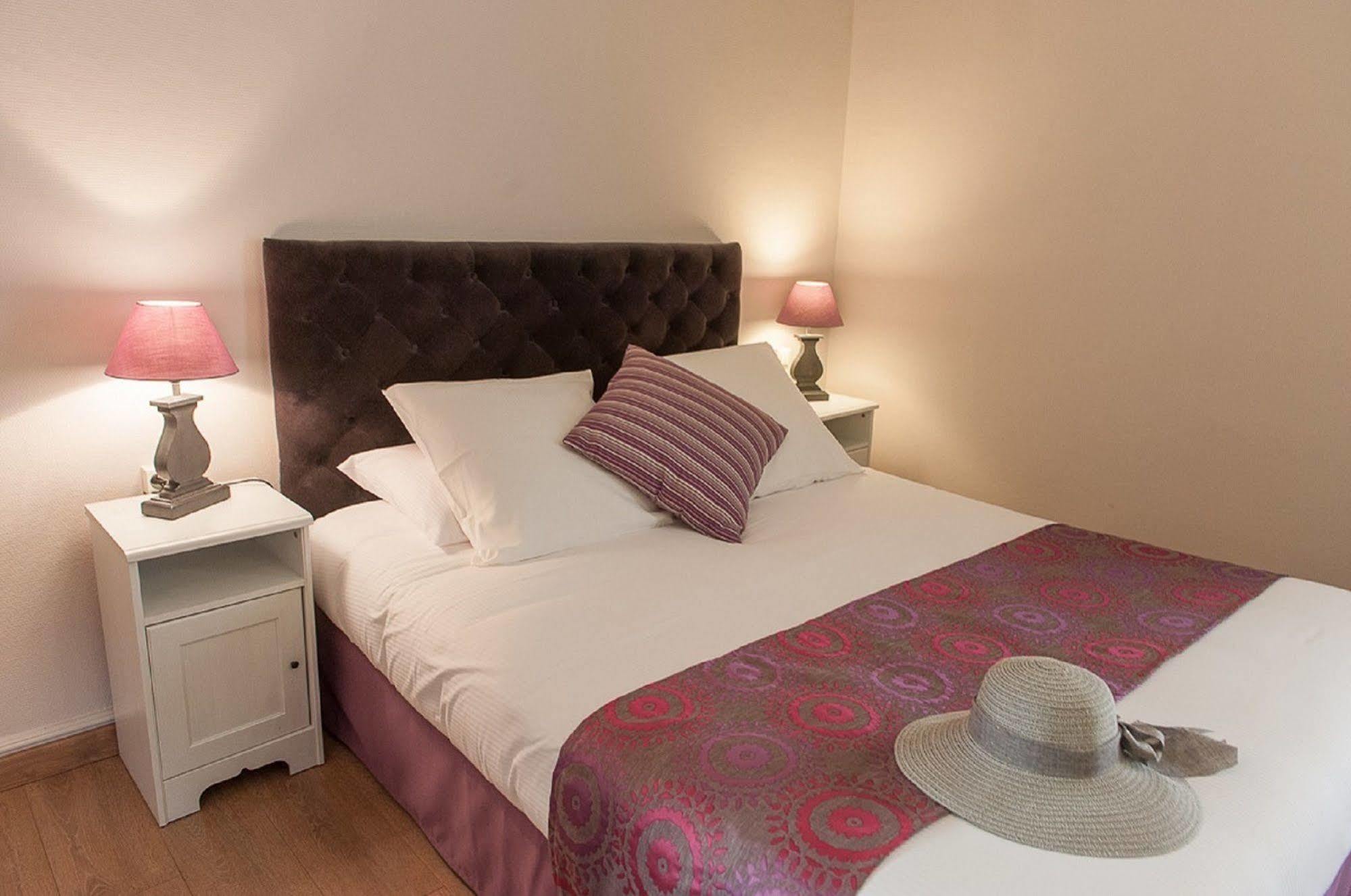 Hotel Sainte Anne - Apt Zewnętrze zdjęcie