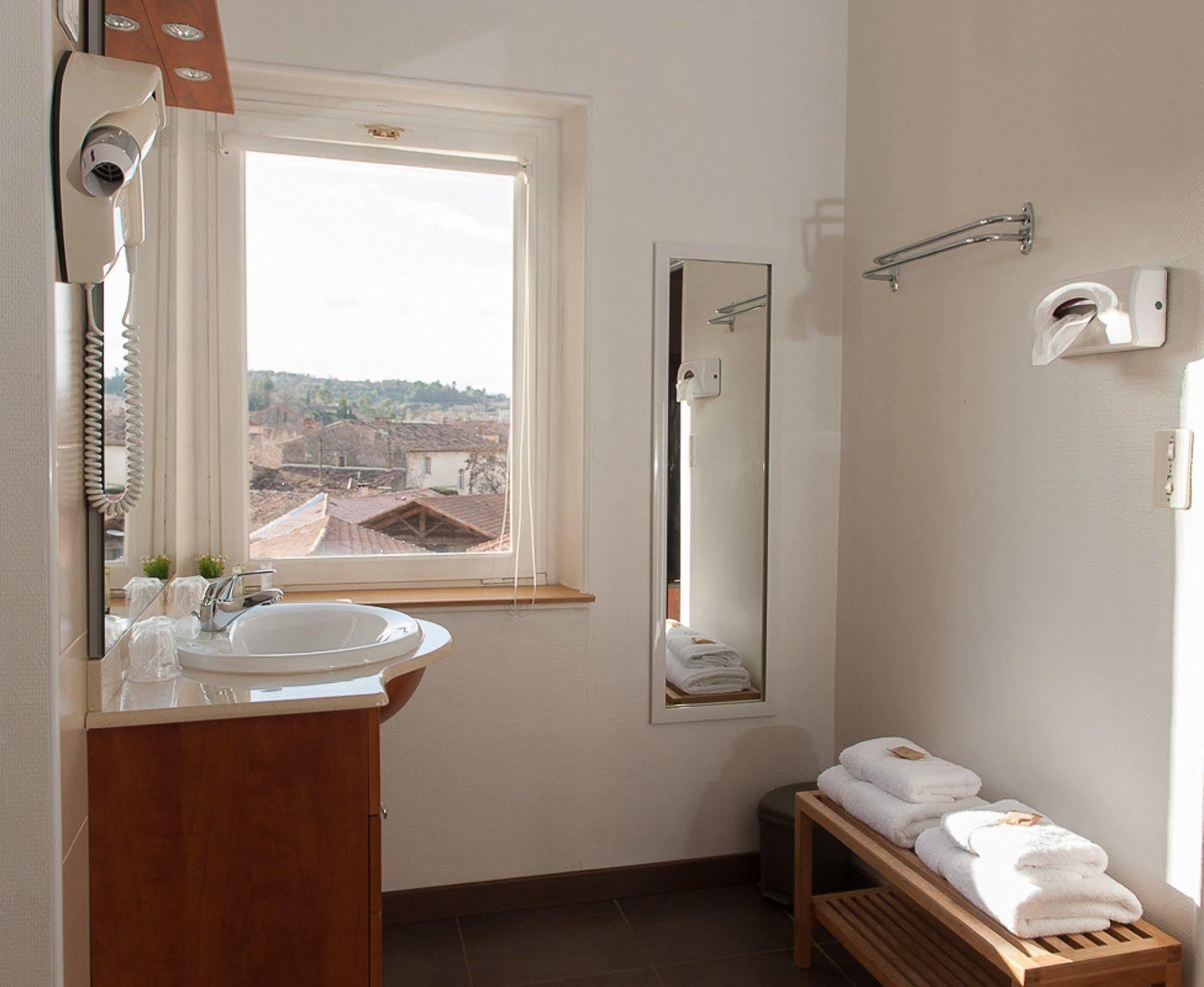 Hotel Sainte Anne - Apt Zewnętrze zdjęcie