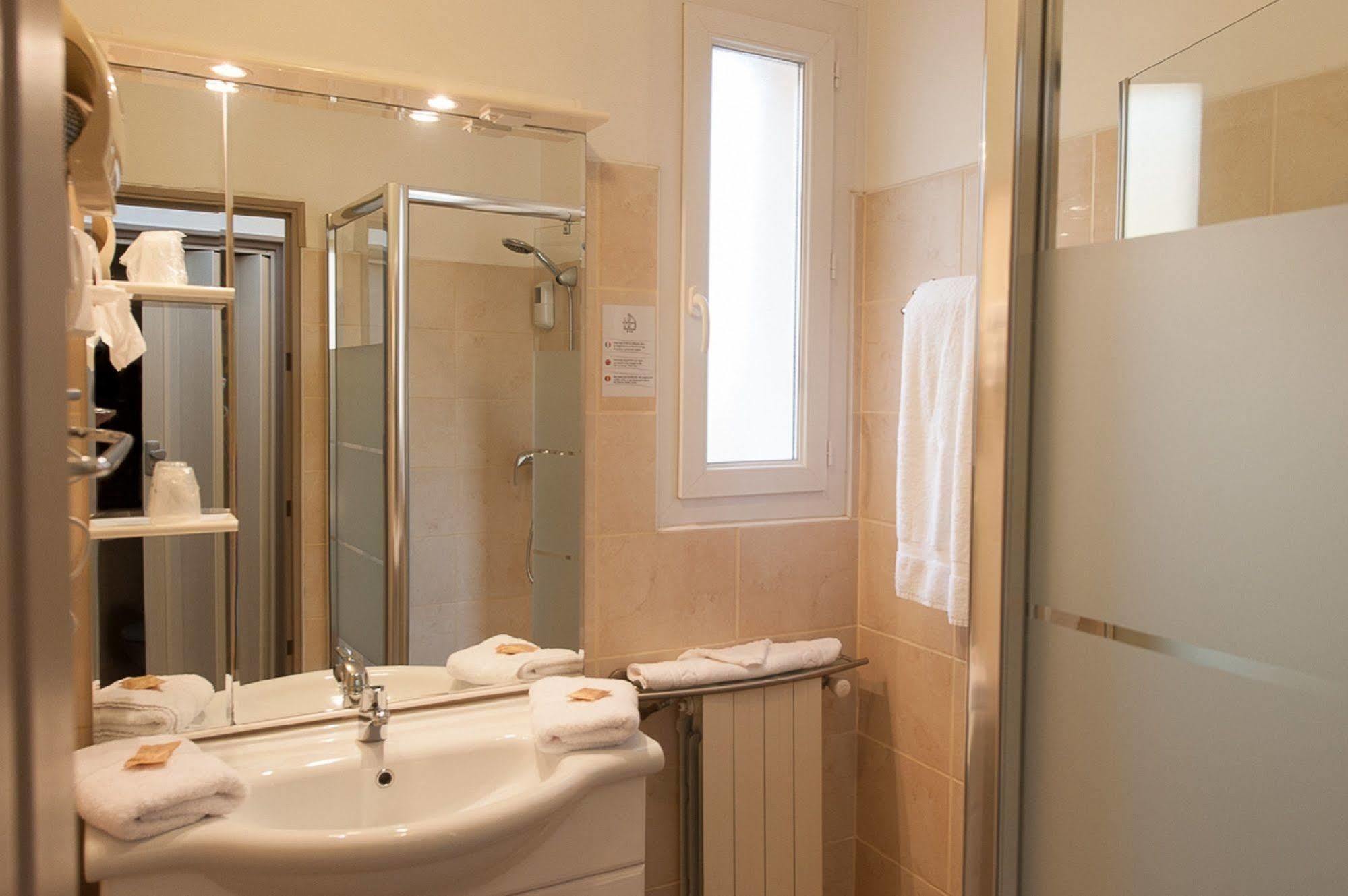 Hotel Sainte Anne - Apt Zewnętrze zdjęcie