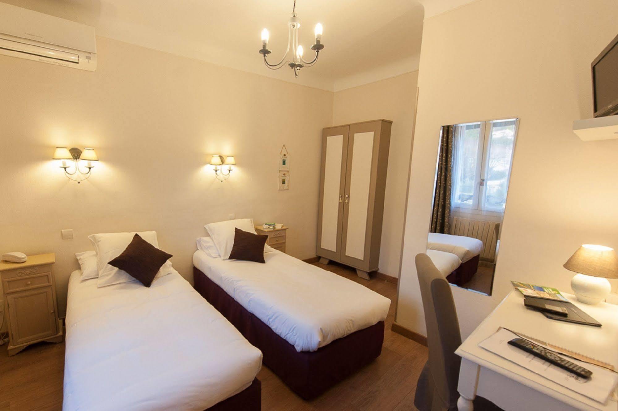 Hotel Sainte Anne - Apt Zewnętrze zdjęcie