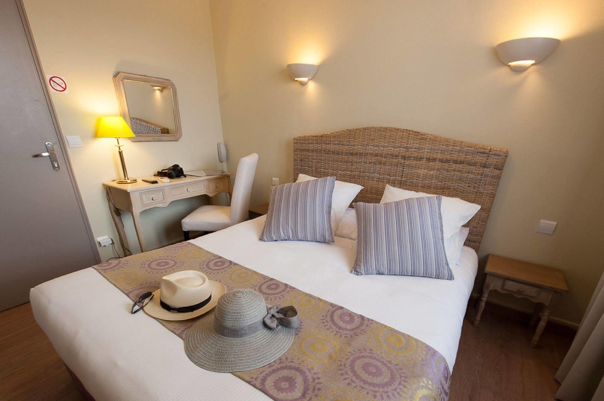 Hotel Sainte Anne - Apt Zewnętrze zdjęcie